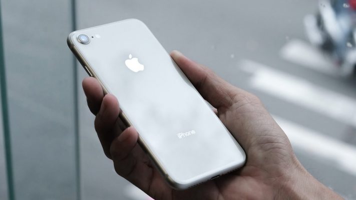 Apple recorta objetivos por la escasez de chips para su iPhone 13