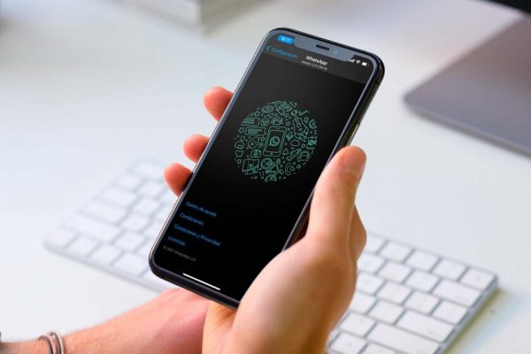 WhatsApp iOS en Android: una variante de WhatsApp que promete el diseño del iPhone y puede llenar de malware tu móvil